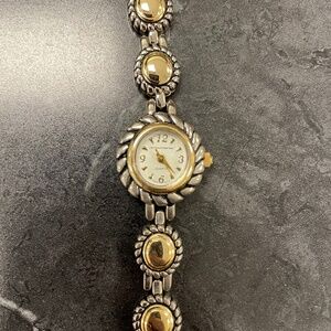 2000's No Boundaries Watch